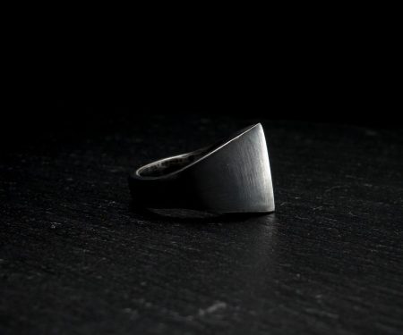 Securis-1